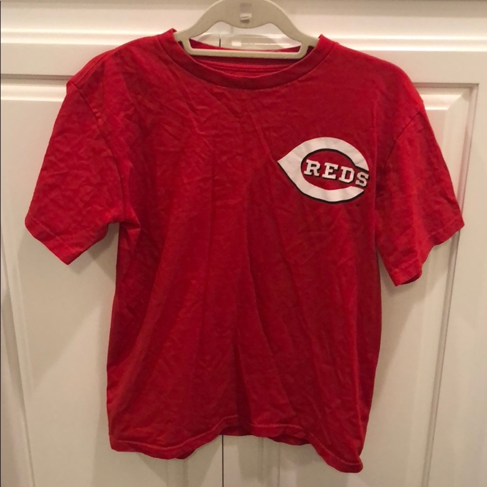 Reds T